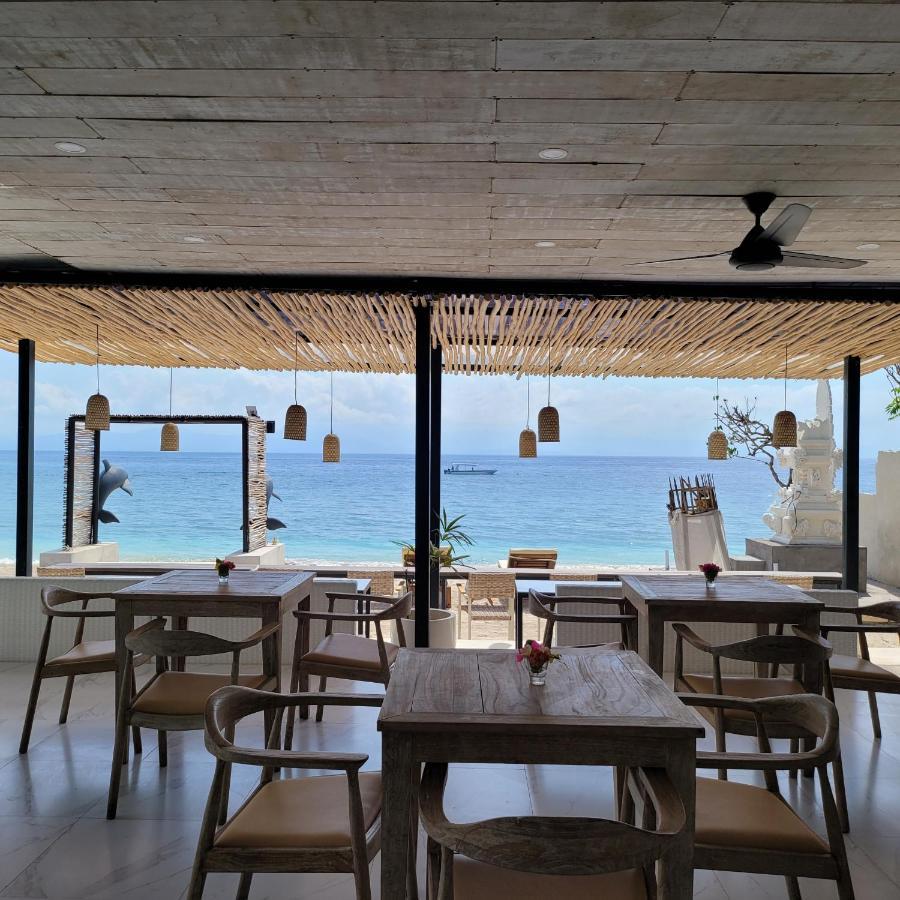 Amp Beach House Toyapakeh Exterior photo