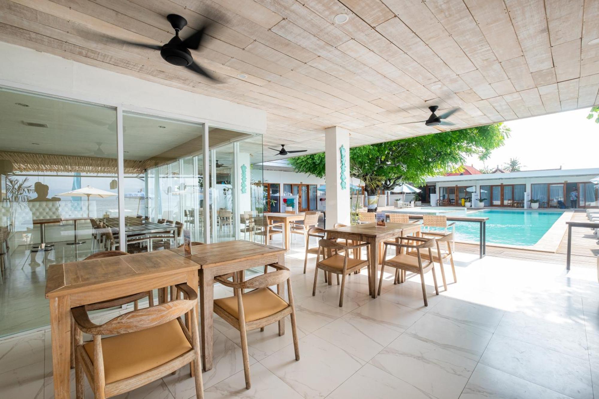 Amp Beach House Toyapakeh Exterior photo